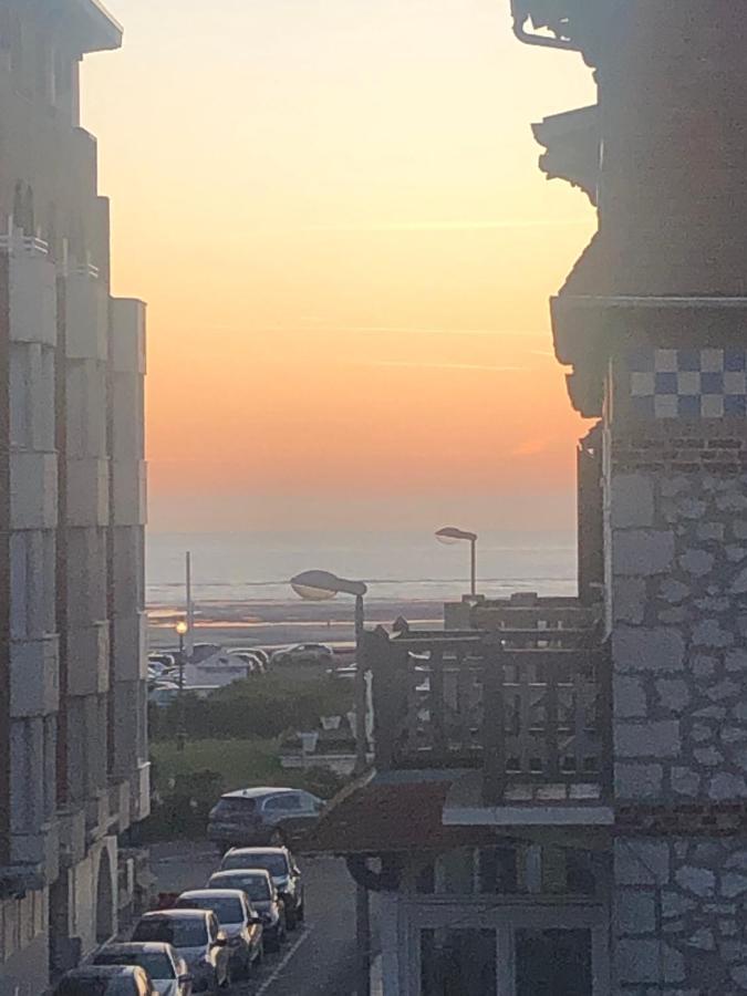 Historic "Touquettoise" Villa, Located In Heart Of The Village, 100M From The Beach, With Sunny Terrace And Private Garden Le Touquet Buitenkant foto